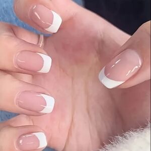 French Tip Press-on Nails